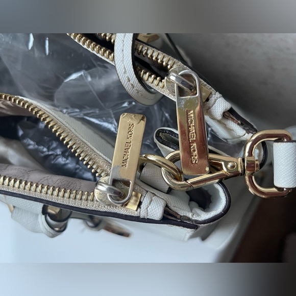 Micheal Kors Double Zip Tote Jet Set Travel Bag Medium - Picture 5 of 16